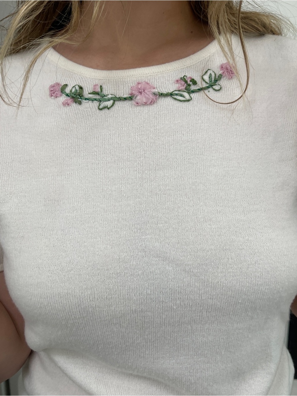 Coastal Cowgirl Short-Sleeve Sweater Top with Pink Floral Embroidery